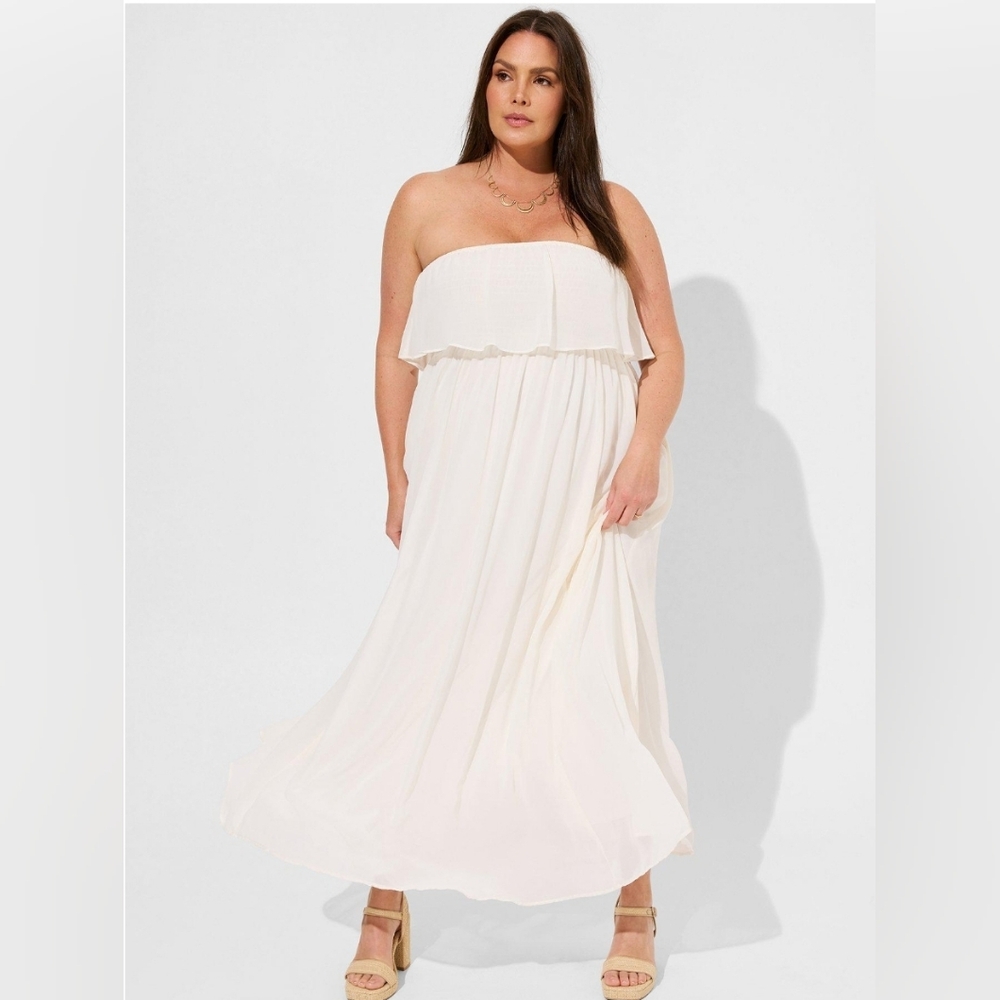 MAXI STRAPLESS RUFFLE DRESS